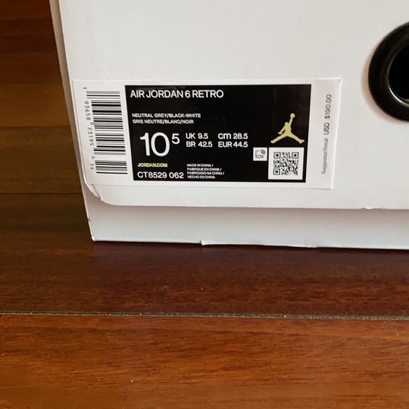 AIR JORDAN RETRO 6 Brand New Original Box